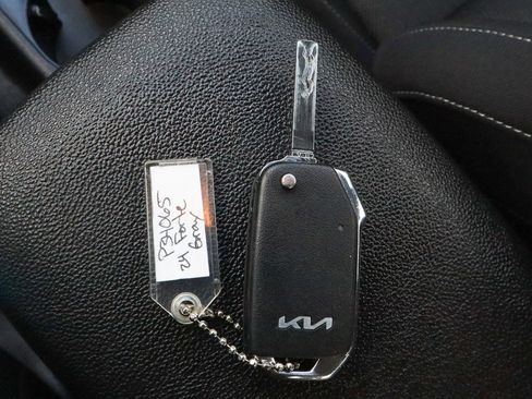 Used 2024 Kia Forte LXS image 28