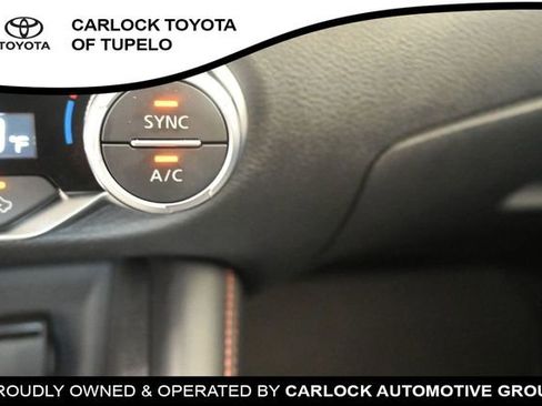 Used 2025 Nissan Sentra SR w/ SR Premium Package FWD image 15