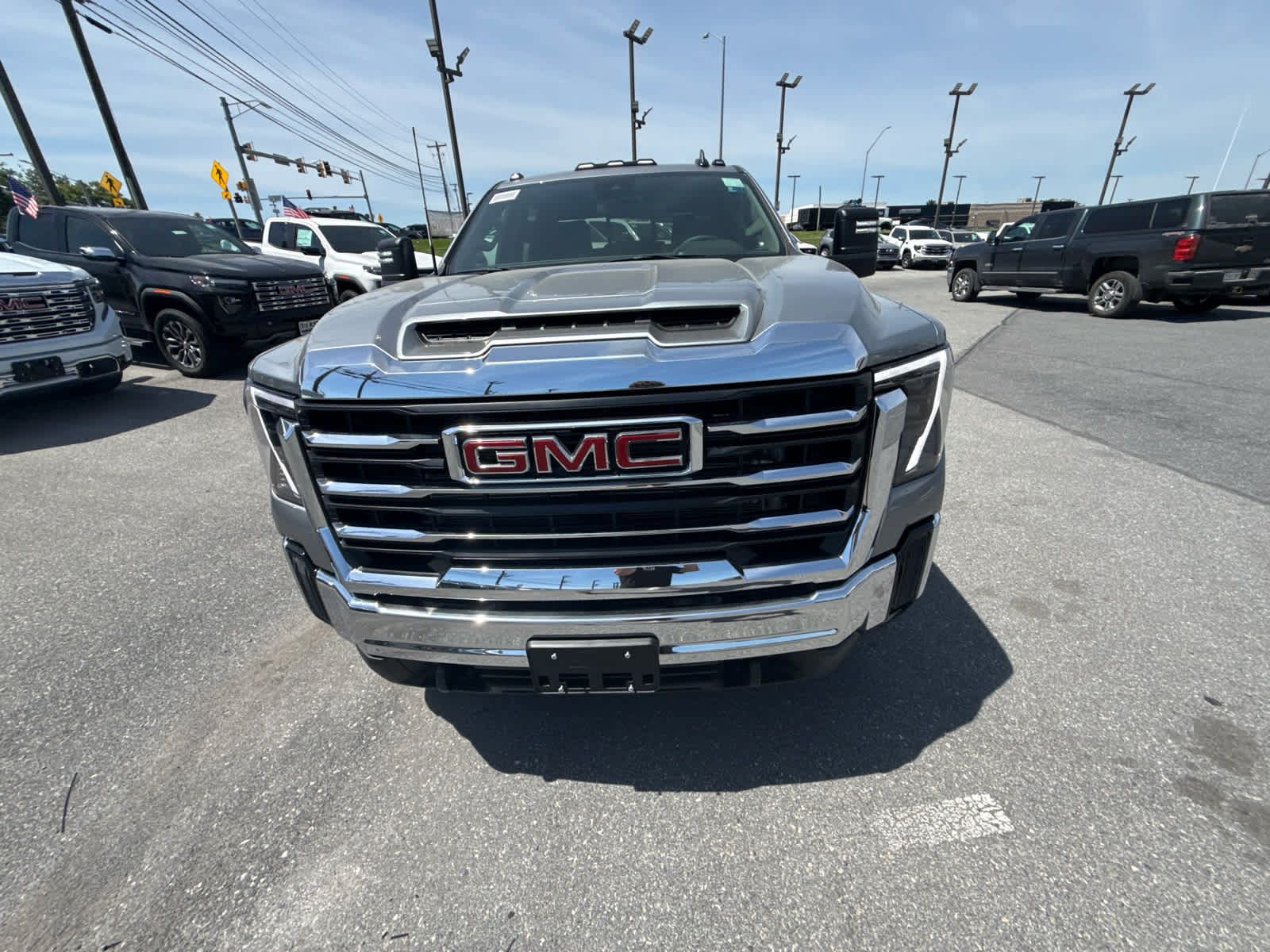 New 2026 GMC Sierra 2500 SLE w/ SLE Value Package; AWD/4WD image 14