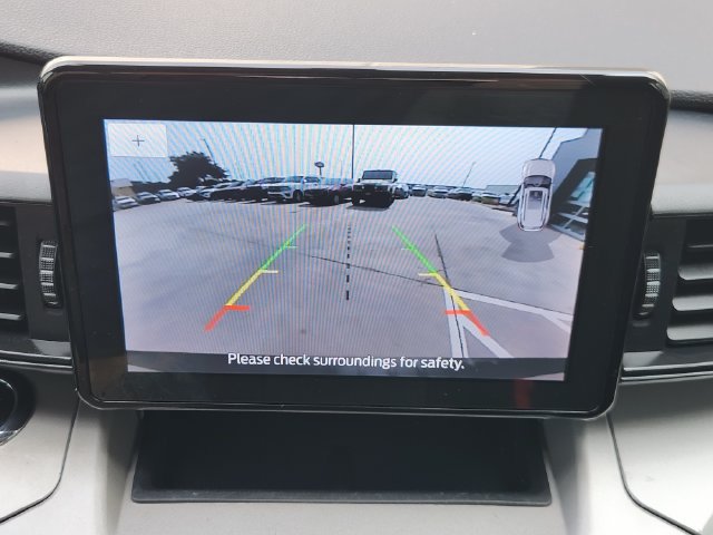 Used 2023 Ford Explorer XLT RWD image 19