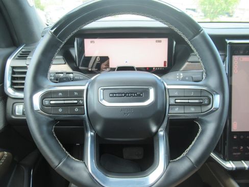 Used 2026 GMC Acadia Denali Ultimate AWD/4WD image 24