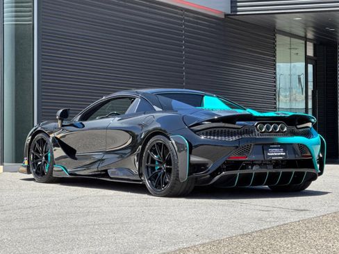 Used 2022 McLaren 765LT RWD image 3