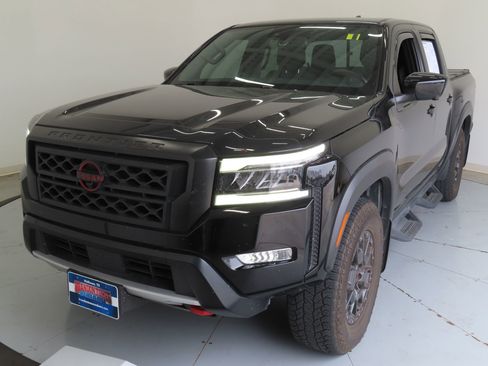 Used 2022 Nissan Frontier PRO-4X w/ Pro-4X Premium Package image 9