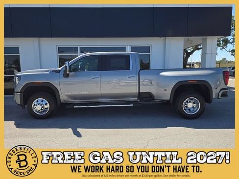 New 2026 GMC Sierra 3500 Denali w/ Denali Reserve Package AWD/4WD image 4