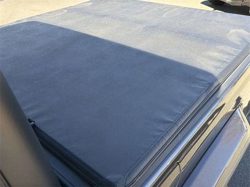 Used 2024 Jeep Gladiator Sport image 11