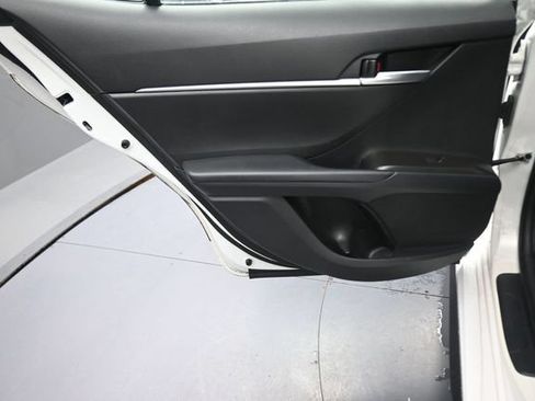 Used 2024 Toyota Camry SE FWD image 18