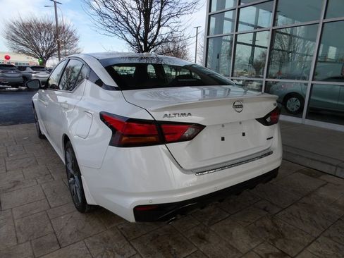 Certified 2023 Nissan Altima 2.0 SR image 5