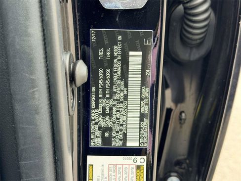 Certified 2018 Toyota 4Runner Limited w/ Wilderness Package image 28