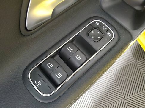 Used 2022 Mercedes-Benz CLA 35 AMG 4MATIC image 28