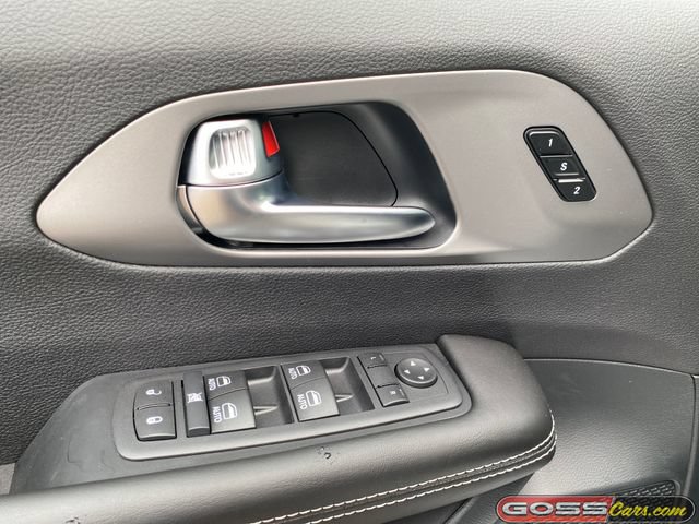 New 2027 Chrysler Pacifica Select AWD/4WD image 23