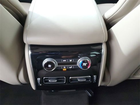 Used 2023 Lincoln Aviator 2WD image 15