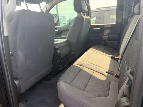 Used 2022 Chevrolet Silverado 2500 Custom w/ Custom Convenience Package AWD/4WD image 9