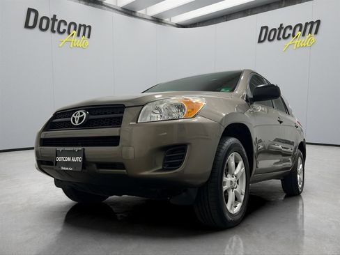Used 2012 Toyota RAV4 4WD image 3
