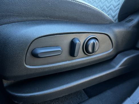 Used 2022 Chevrolet Equinox LT image 13