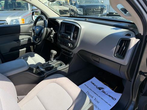 Used 2015 Chevrolet Colorado W/T w/ WT Convenience Package image 19