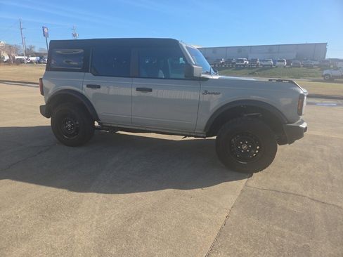 Used 2023 Ford Bronco Big Bend image 12