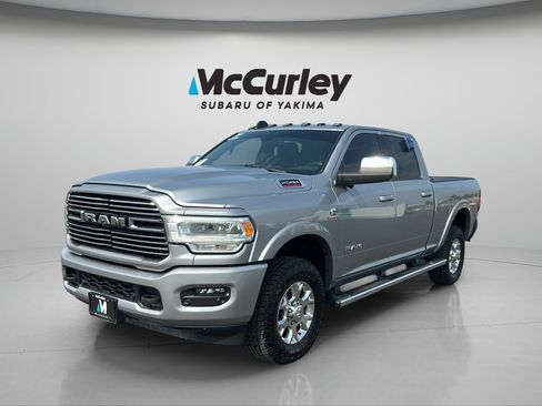 Used 2022 RAM 2500 Laramie AWD/4WD image 2