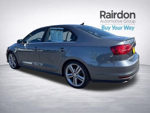 Used 2017 Volkswagen Jetta GLI FWD image 5