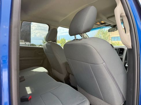 Used 2018 RAM 1500 Express w/ Express Value Package AWD/4WD image 21