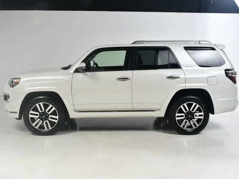 Used 2018 Toyota 4Runner Limited image 4