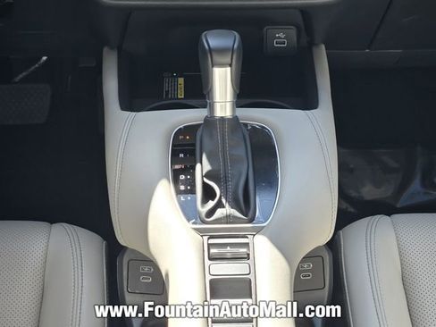 Used 2024 Honda HR-V EX-L image 12
