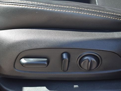 Used 2019 GMC Terrain SLT w/ Preferred Package FWD image 22