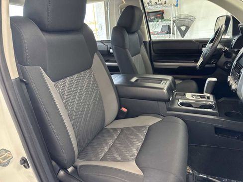 Used 2020 Toyota Tundra SR5 w/ SR5 Upgrade Package image 21