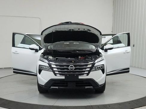 Used 2026 Nissan Rogue Platinum w/ Platinum Premium Package AWD/4WD image 10