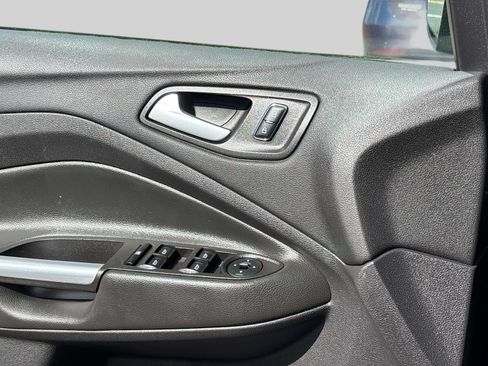 Used 2013 Ford Escape SE FWD image 21