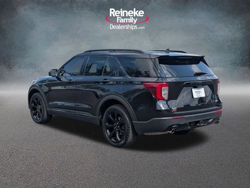 Used 2023 Ford Explorer ST-Line w/ Class IV Trailer Tow Package AWD/4WD image 8