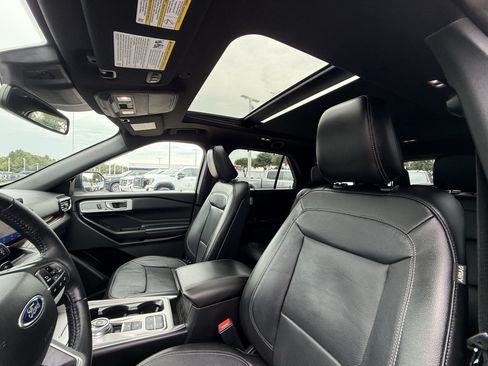 Used 2020 Ford Explorer Limited RWD image 28