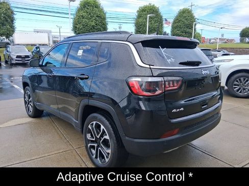 Used 2023 Jeep Compass Limited w/ Sun and Sound Group AWD/4WD image 7