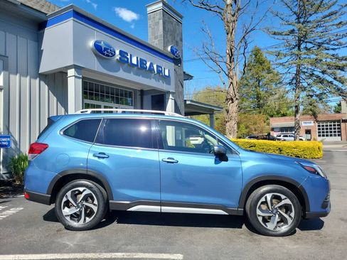 Used 2022 Subaru Forester Touring AWD/4WD image 2