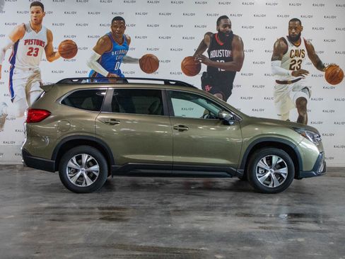 Used 2025 Subaru Ascent Premium AWD/4WD image 17