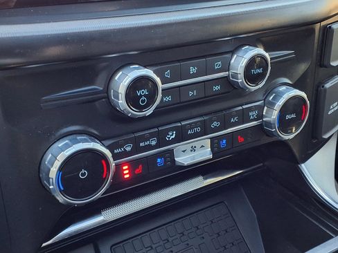 Used 2023 Ford F150 Platinum w/ Equipment Group 701A High image 8