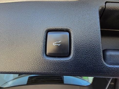 Used 2024 Ford Escape ST-Line FWD image 23