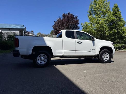 Used 2015 Chevrolet Colorado W/T w/ WT Convenience Package RWD image 2