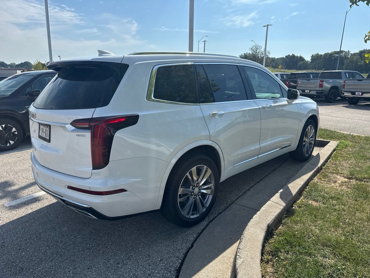 Used 2024 Cadillac XT6 Premium Luxury w/ LPO, Floor Liner Package AWD/4WD image 2