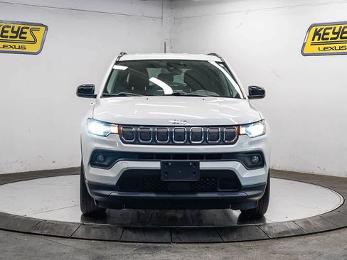 Used 2022 Jeep Compass Latitude FWD image 6