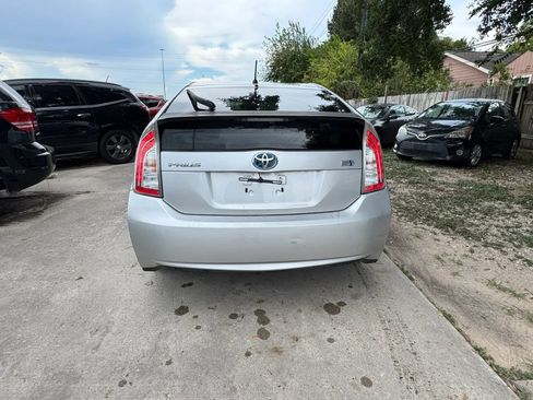 Used 2013 Toyota Prius Two FWD image 7
