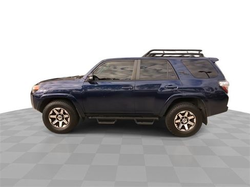 Used 2020 Toyota 4Runner TRD Off-Road Premium image 9