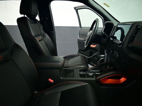 Used 2024 Nissan Frontier PRO-4X w/ Pro Premium Package image 27