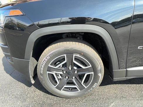 New 2026 Jeep Cherokee Limited AWD/4WD image 3