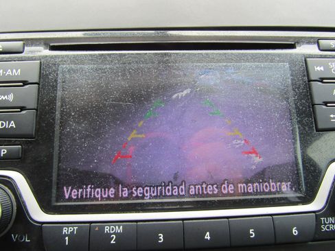 Used 2016 Nissan Frontier SV w/ SV Value Truck Package RWD image 16