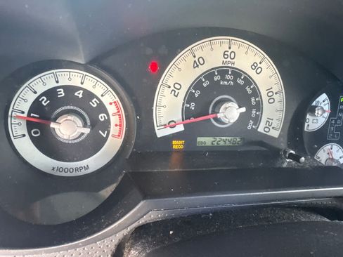 Used 2010 Toyota FJ Cruiser 2WD image 8