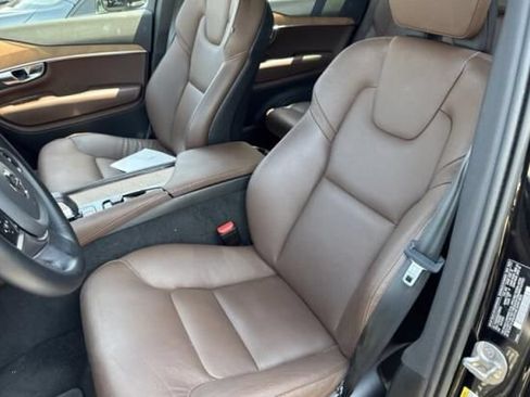 Used 2025 Volvo XC90 B6 Plus w/ Protection Package AWD/4WD image 5