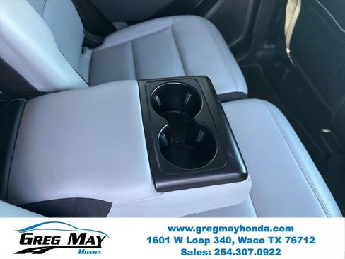 Used 2021 Ford Explorer XLT w/ Equipment Group 202A RWD image 27