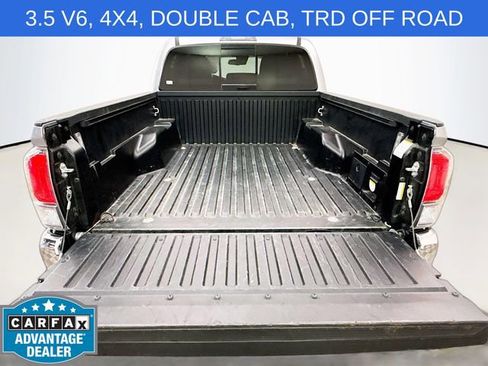 Used 2022 Toyota Tacoma TRD Off-Road AWD/4WD image 23