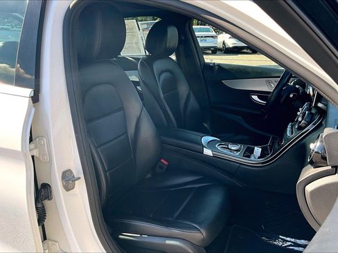 Used 2018 Mercedes-Benz C 300 4MATIC Sedan image 7