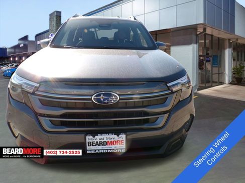 Used 2025 Subaru Forester Premium image 12